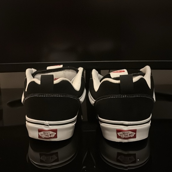 Vans Knu School - Picture 4 of 6